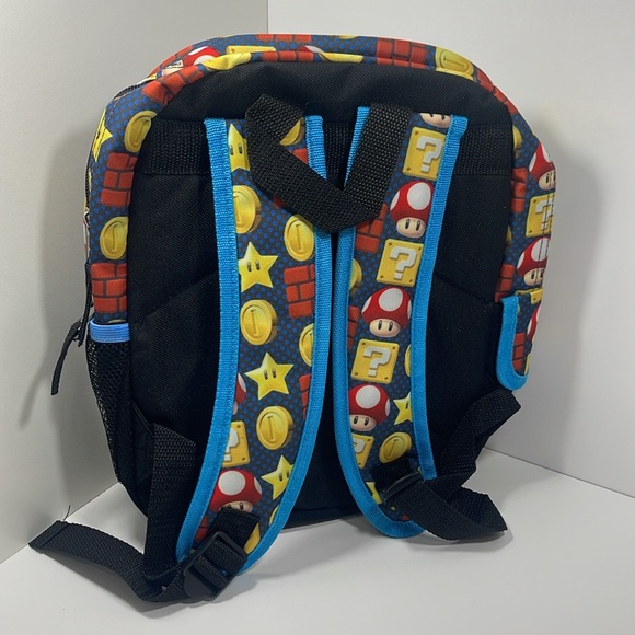 SUPER MARIO 12” 3D BACKPACK - Picture 4 of 11